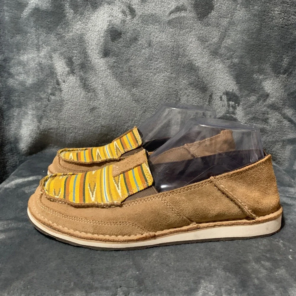 Ariat very good